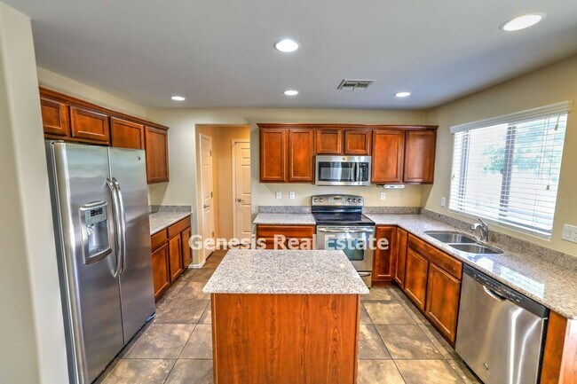 Building Photo - 6026 S Hawks Hollow Court