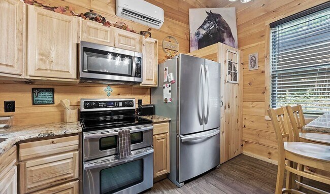 Foto del edificio - Old Mountain Road 3568-3570