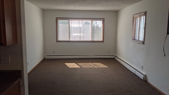 Building Photo - 5753 Sander Dr