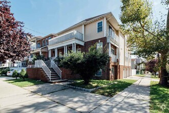 Building Photo - 788 Avenue C