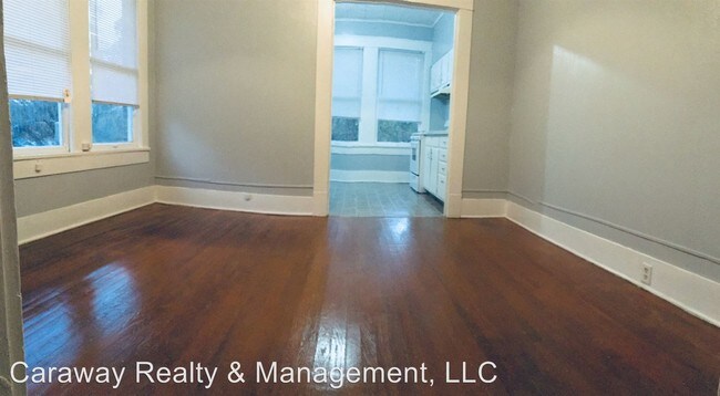 Building Photo - 1 br, 1 bath House - 2412 Pinehurst #6