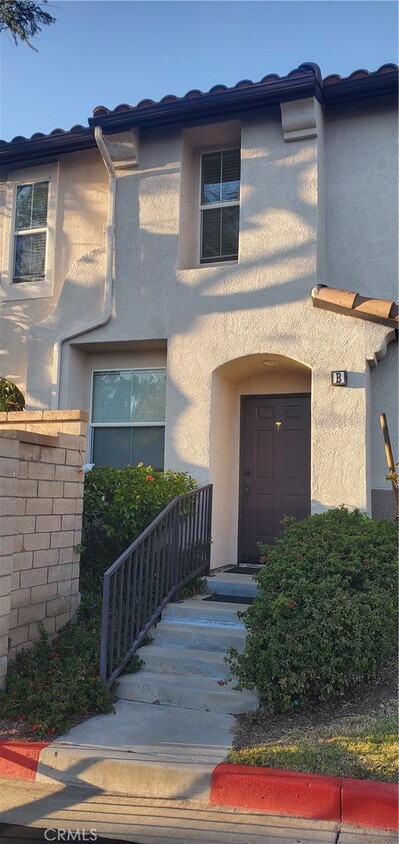 Primary Photo - 39315 Flamingo