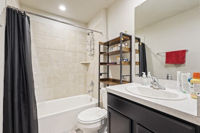 Foto del edificio - 40422 Gdn Hts Ln