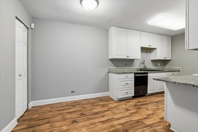 Building Photo - 441 Park Ridge Ln