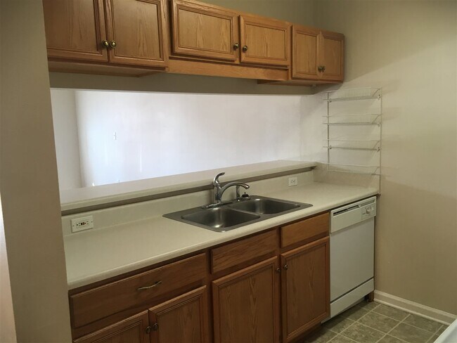 Foto del edificio - 2738 Tharpe St