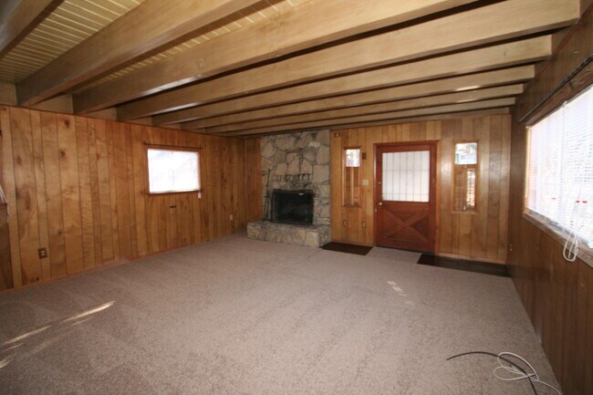 Foto del edificio - 233 E Barker Blvd