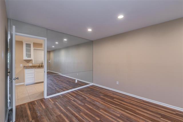 Building Photo - 6501 Calmont Ave