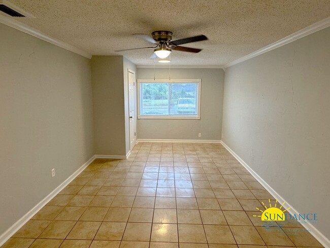 Foto del edificio - Charming 4 Bedroom home in Pensacola!