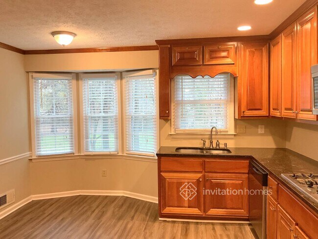 Building Photo - 358 Omega Dr