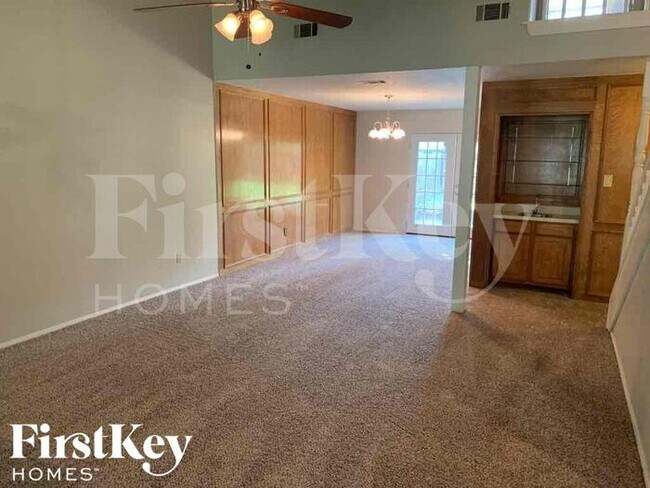 Foto del edificio - 15310 Meadow Village Dr