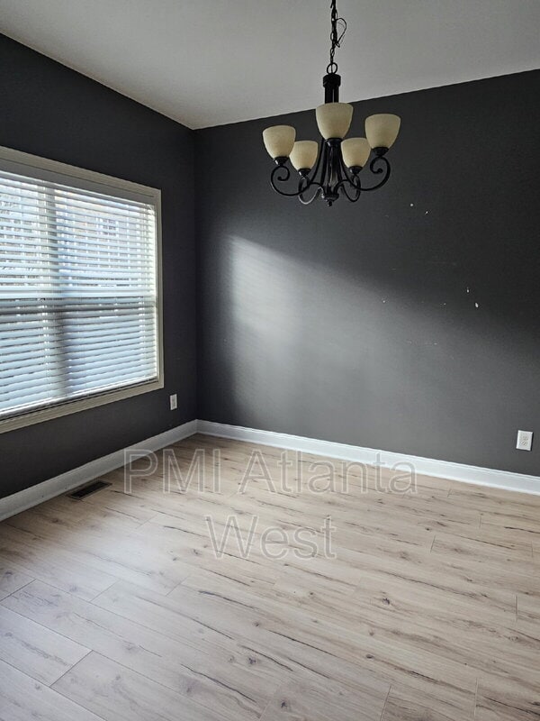 Foto del edificio - 701 McWilliams Rd SE