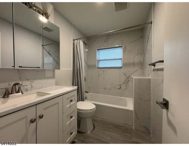 Building Photo - 139 Claremont Ave