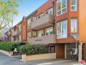 Building Photo - 121 N Almont Dr