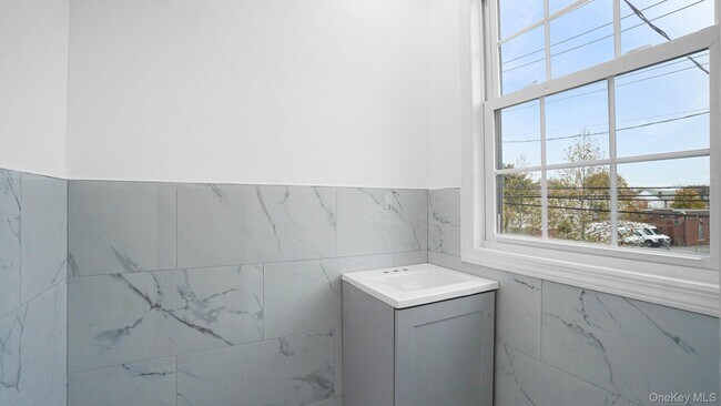 Foto del edificio - 164-35 109th Ave