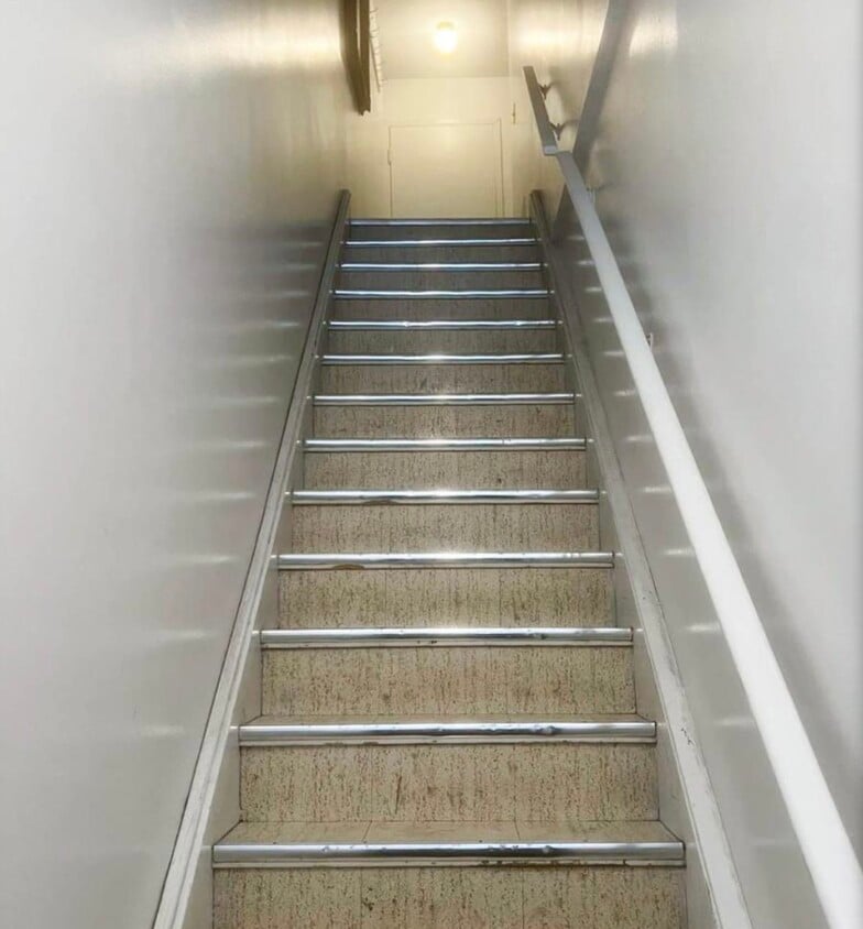 Stairs - 4140 Dundas St W
