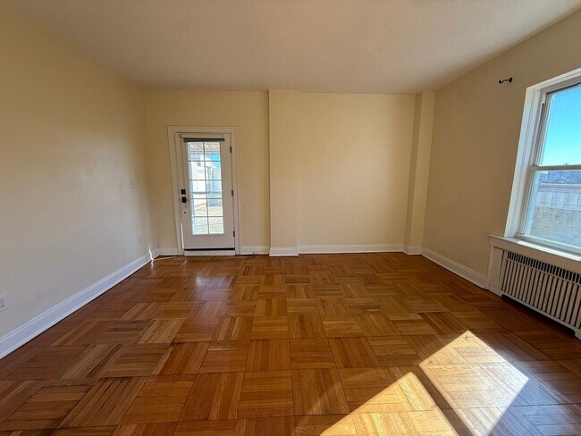 Interior Photo - The Royal York Apartments