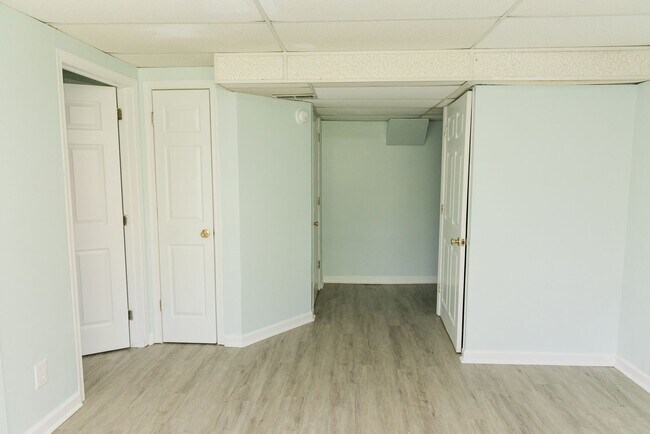 Building Photo - 114 Statford Ct