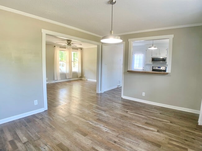 Foto del edificio - 2267 Wildwood Dr