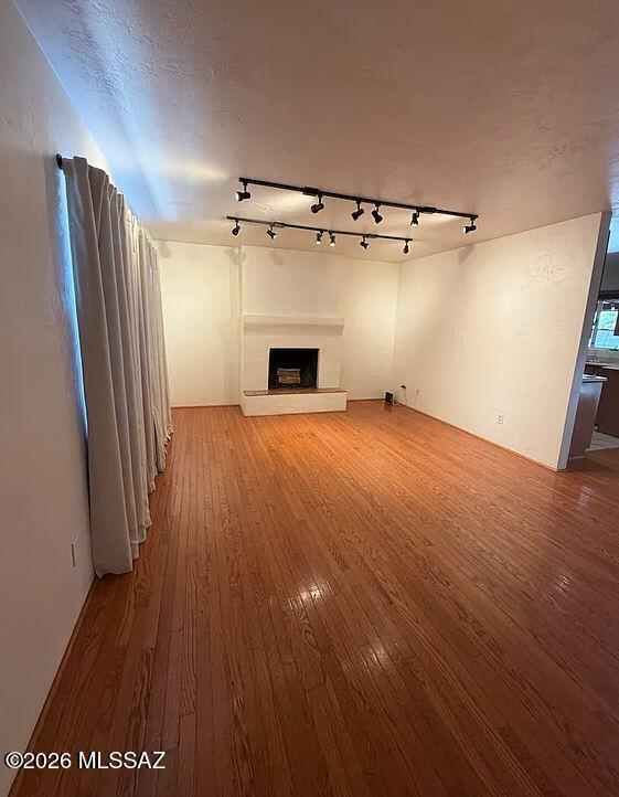 Foto del edificio - 1290 E Allen Rd