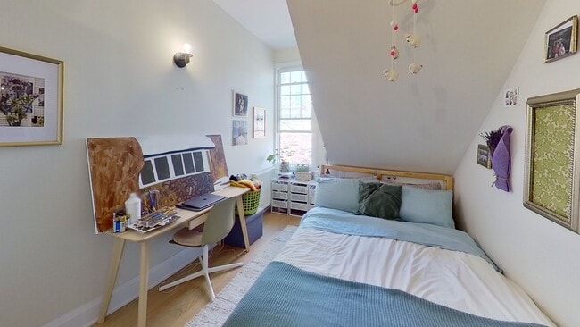 Building Photo - 135 Earl Pl