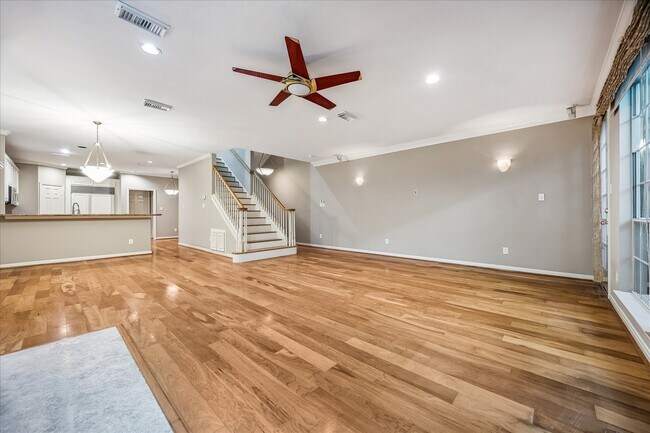 Foto del edificio - 4443 Castle Ct Pl