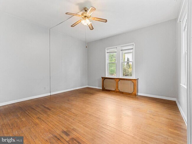 Building Photo - 13 Haddon Ave