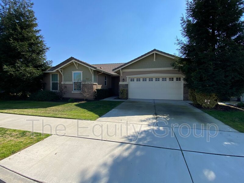 Primary Photo - 6351 W Vine Ct