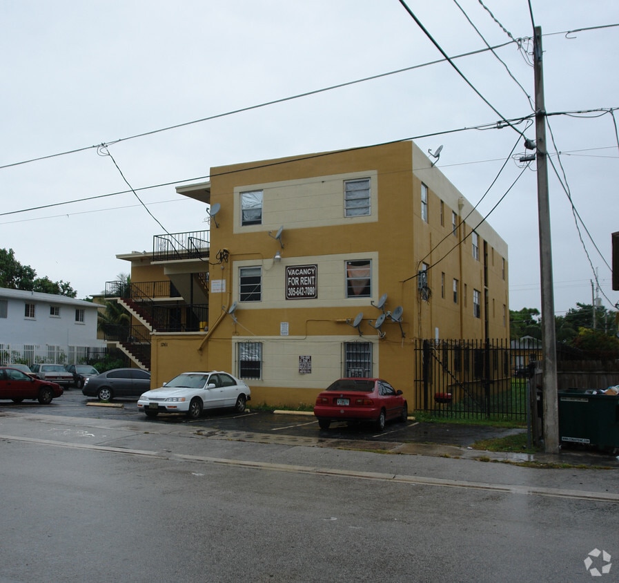 Building Photo - 1261 NW 59th St