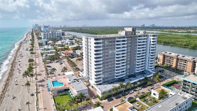 Building Photo - 3111 N Ocean Dr