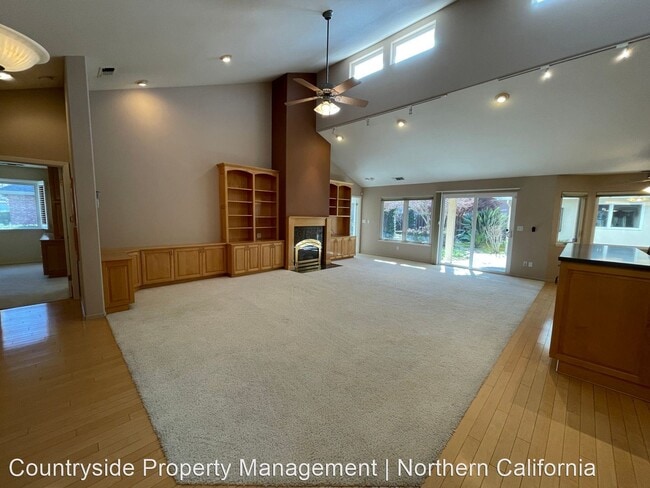 Building Photo - 3 br, 3 bath House - 3800 Argonaut Dr