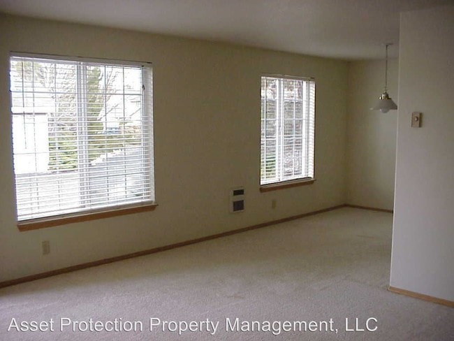 Building Photo - 1761 NE Wichita Way