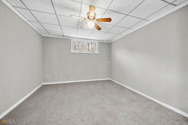 Building Photo - 204 Bleachery St