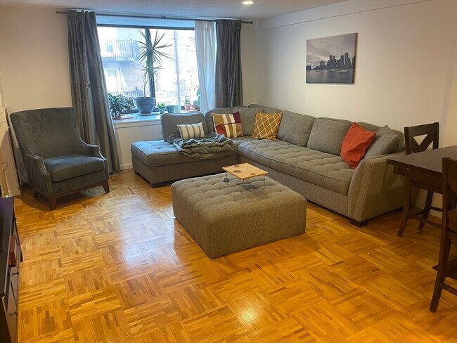 Foto del edificio - 357 Commercial St