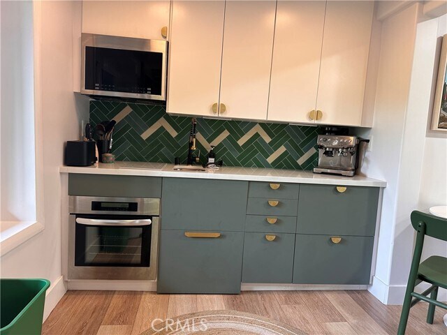 Foto del edificio - 736 Griffith Pl