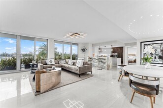 Building Photo - 1180 N Federal Hwy