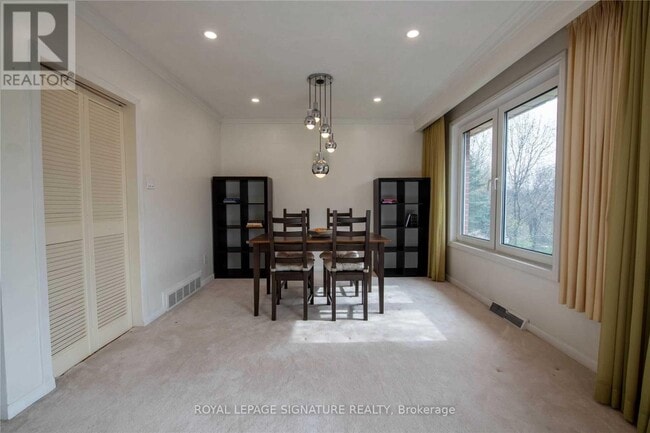 Building Photo - 28 Esther Lorrie Dr