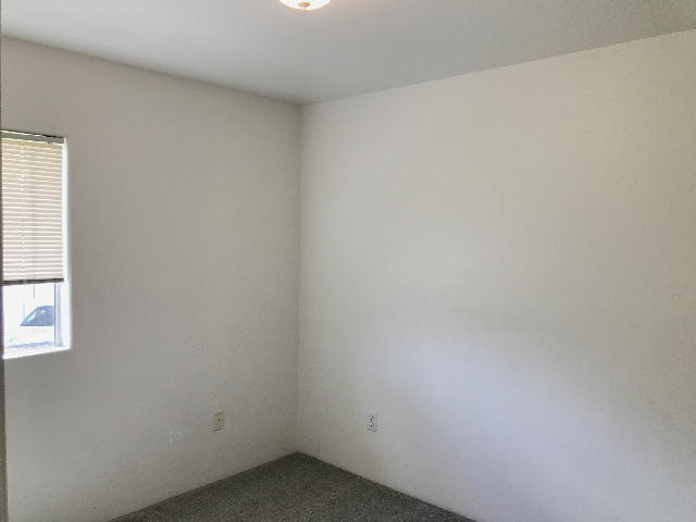 Building Photo - VIEWPOINTE AT WAIKELE 2/2/2 A/C, W/D, lanai