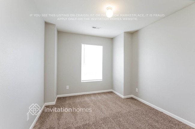 Foto del edificio - 1723 Bray Dr