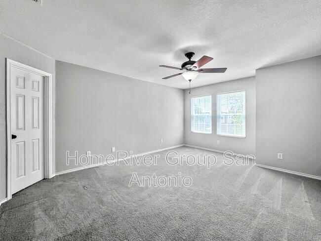 Foto del edificio - 128 Gatewood Bay