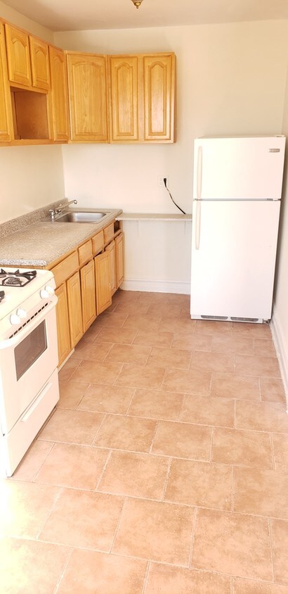 Primary Photo - 275 93rd St