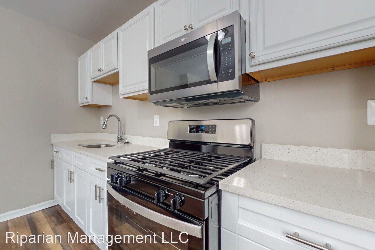Primary Photo - 3 br, 1 bath House - 101 N Highland Avenue