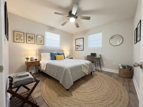 Building Photo - 1521 N Avalon Cir