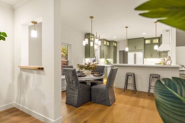 Foto del edificio - Downtown Craftsman