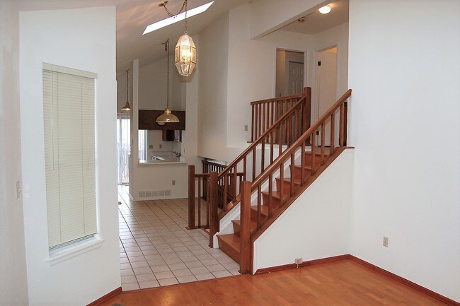 Building Photo - 9333 Cattail Ct