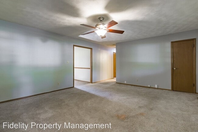 Building Photo - 3 br, 1.5 bath House - 1138 S Belcrest