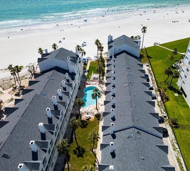 Foto del edificio - 17960 Gulf Blvd