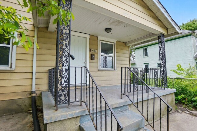 Foto del edificio - Two Bedroom in Dayton With Move in Special!!