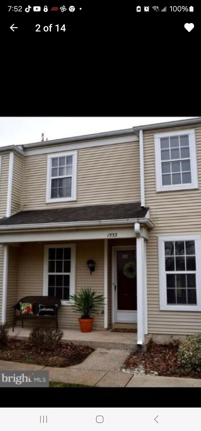 Building Photo - 1553 Cambridge Ct