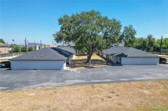 Building Photo - 15 Valley View Dr