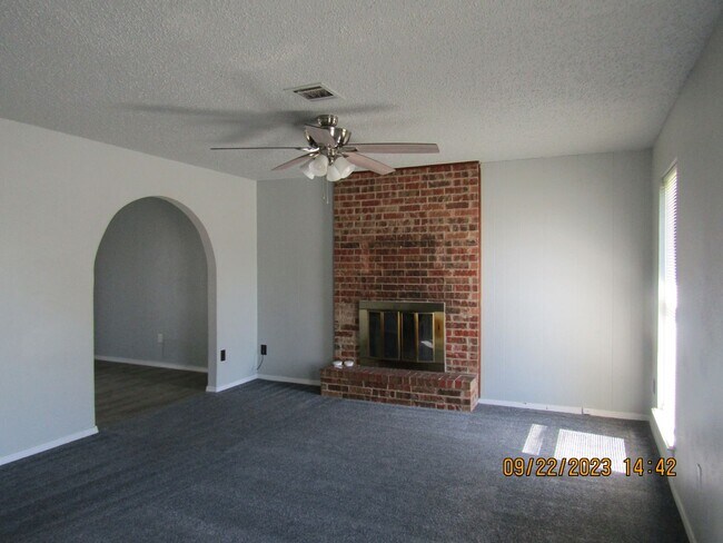 Foto del edificio - Very nice spacious home located in the Eis...